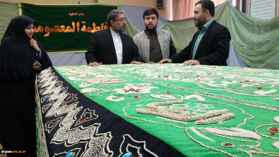 بازدید مسولین استانی از روکش مضجع شریف حضرت معصومه (س) در آموزشکده فنی دختران قم 2